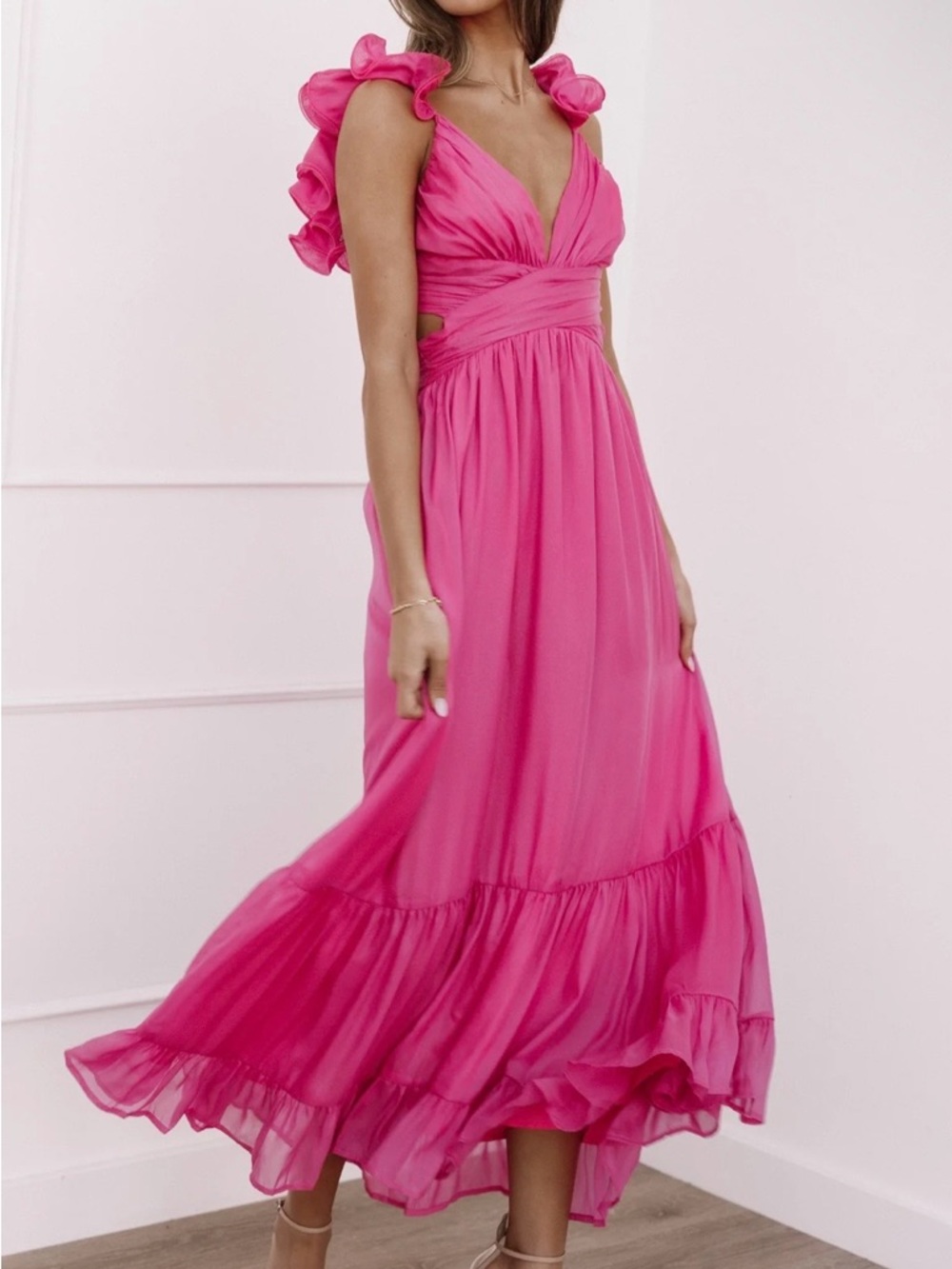Petal & Pup Bonito Midi Dress - Picture 10 of 14